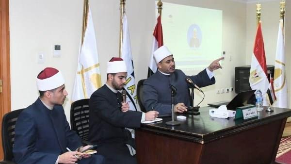 الأوقاف تواصل أنشطة الدورة التدريبية لأئمة وقضاة من الفلبين