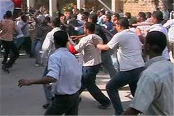 لهو الأطفال يشعل مشاجرة بين 5 أشخاص بأوسيم