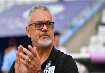 الراتب يبعد ميكالي عن تدريب الزمالك