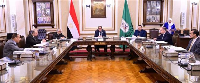 جامعة القاهرة تجرى مقابلات مع 41 متقدما لاختيار مديرى عموم 7 إدارات 