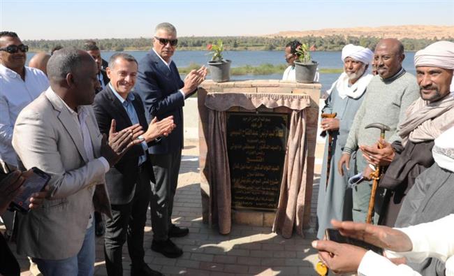 محافظ أسوان يفتتح مشروع الممشى السياحي بكورنيش النيل بأبو هور بمركز نصر النوبة