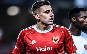 شوبير: جراديشار أبلغ لاعبي الأهلي برحيله خلال يناير