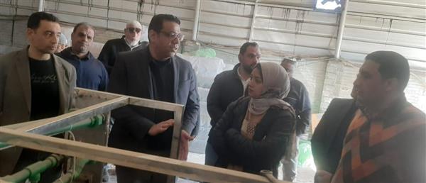 محافظ القليوبية يوجه بشن حملة مكبرة وغلق مصنع مياه شهير بطوخ وردم بئر مخالف