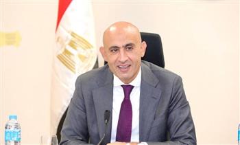   وزير التعليم يسلم رسالة شكر لليابان