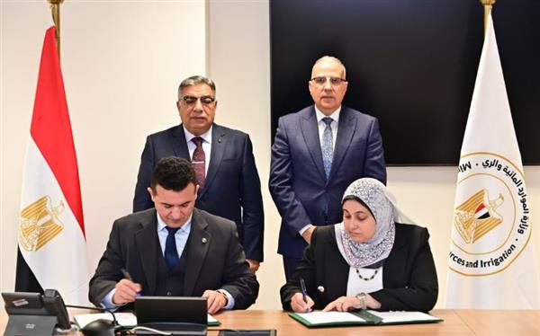 وزير الري ومحافظ الدقهلية يوقعان بروتوكول تعاون مشترك للاستفادة من أملاك الري