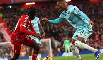   ليفربول يتعادل مع بيرنلي 1ـ1.. ووست هام يفوز على توتنهام 2ـ1 في الدوري الإنجليزي الممتاز