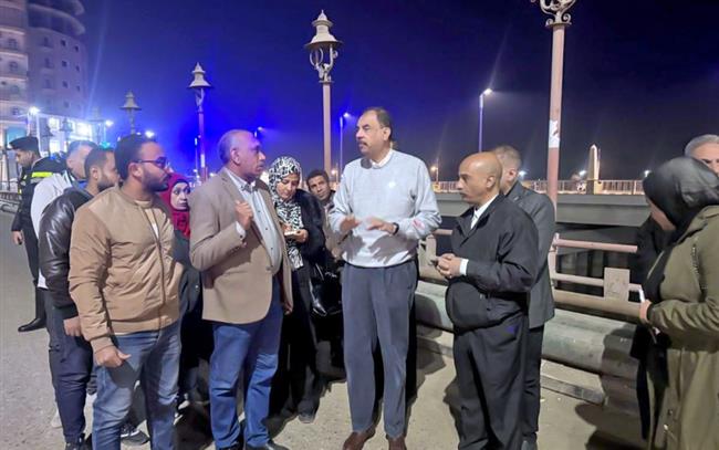 محافظ سوهاج يتفقد منطقة ونفق الشهيد اللواء نبيل فراج ويوجه بتطويرها خلال 60 يومًا