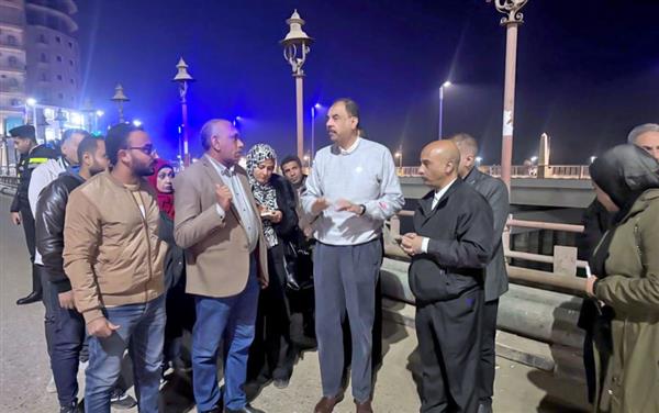 محافظ سوهاج يتفقد منطقة ونفق الشهيد اللواء نبيل فراج ويوجه بتطويرها خلال 60 يومًا