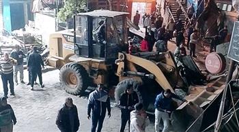   محافظ الجيزة : إزالة 21 كشكًا مخالفًا و إشغالات بميدان المنيب لإعادة الانضباط