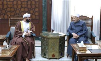   شيخ الأزهر يستقبل وزير الأوقاف العُماني ويبحثان تعزيز التعاون المشترك