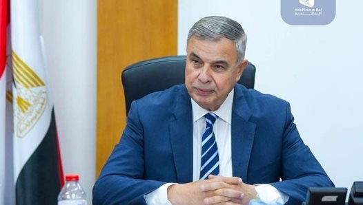 محافظ الإسكندرية يهنئ قداسة البابا تواضروس الثاني والإخوة الأقباط بمناسبة عيد الغطاس المجيد