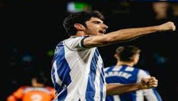   ريال سوسيداد يفوز على برشلونة 2-1.. ويشعل قمة ترتيب الدوري الإسباني