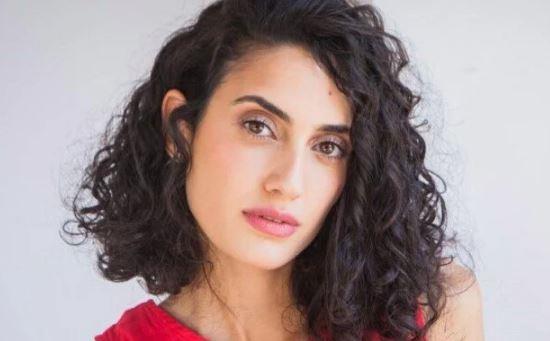 سارة يوسف تنضم لمسلسل "أصحاب الأرض" مع منة شلبي وإياد نصار