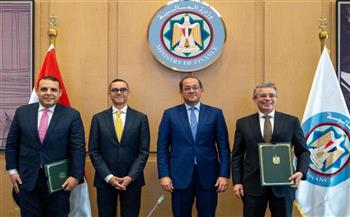   وزيرا المالية والاستثمار يشهدان توقيع بروتوكول تعاون بين الجمارك والتمثيل التجاري