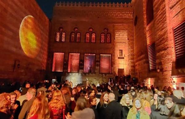 خالد زكي يحيي التراث بمعرض "المسار" في قبة السلطان الغوري