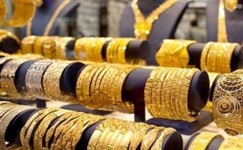 الذهب يستقر محليا بعد تذبذب عالمي