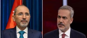 وزير الخارجية الأردني ونظيره التركي يبحثان هاتفيا تطورات غزة والمستجدات الإقليمية
