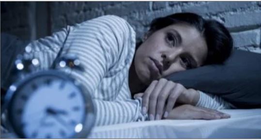 أضرار لا تتوقعها.. النوم مع إضاءة خفيفة أو بجوار التلفاز