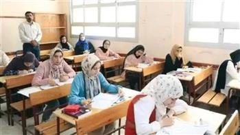  استئناف امتحانات الشهادة الإعدادية بعد توقفها يوما بسبب عيد الغطاس
