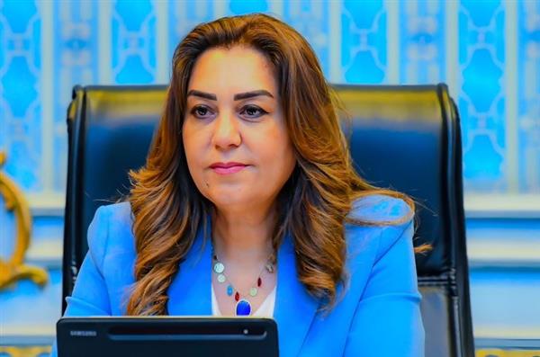 وزيرة التنمية المحلية تتابع الموقف التنفيذي لمشروع مصرف كيتشنر
