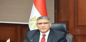 محافظ الجيزة يعقد اللقاء الأسبوعي لبحث شكاوى المواطنين