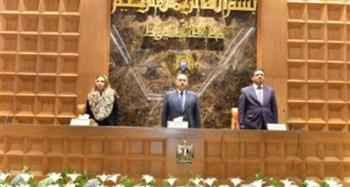   محافظ أسيوط ونائب وزير الاتصالات يشهدان جلسة حول استراتيجية الدولة للتطوير المؤسسى