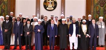   الرئيس السيسي يلتقي وزير الأوقاف والشؤون الدينية العُمانى 