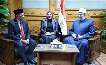   وكيل الأزهر يستقبل وزير الشؤون الدينية بولاية صباح الماليزية لبحث سبل التعاون المشترك