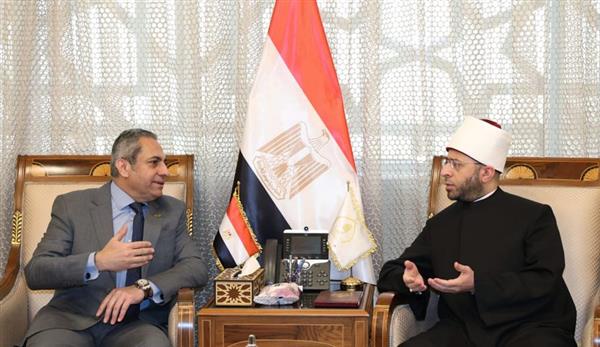 وزير الأوقاف يلتقي رئيس شركة العاصمة الجديدة
