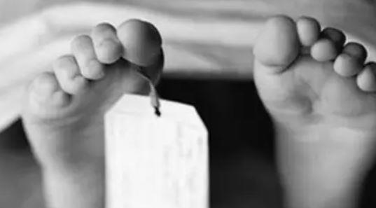وفاة رضيع بغزة جراء البرد وسط تدهور الوضع الإنساني
