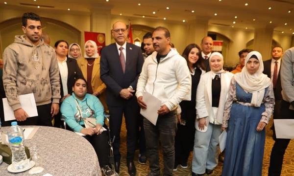 وزير العمل يفتتح ندوة توعوية بالقاهرة حول أحكام تشغيل المرأة والطفل بقانون العمل