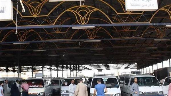 محافظ أسوان يوجه بفتح باب الترخيص لـ 5 سيارات سيرفيس كوم أمبو/ جبل الزلط