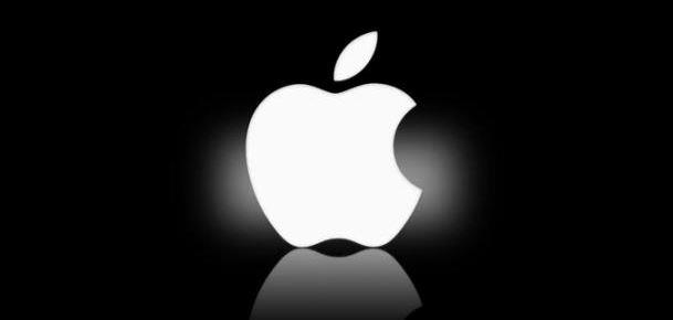 أبل تتفاوض مع جوجل لتشغيل Siri الجديد عبر Google Cloud