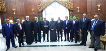 شيخ الأزهر يستقبل رئيس مجلس الدولة والوفد المرافق لسيادته بمشيخة الأزهر