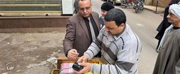   تموين الدقهلية يداهم مصنعاً بدون ترخيص يزور علامات تجارية للزيوت
