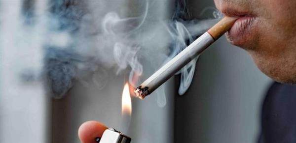 غرامة تصل 20 ألف جنيه.. القانون يحظر التدخين بالأماكن العامة