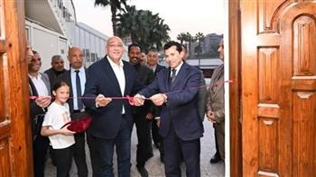   وزير الشباب يتفقد نادي التوفيقية للتنس بالجيزة