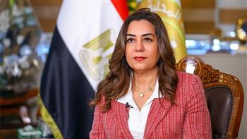   وزيرة التنمية المحلية توجه بالإلتزام بالمدة المحددة لإنجاز طلبات تقنين الأراضي