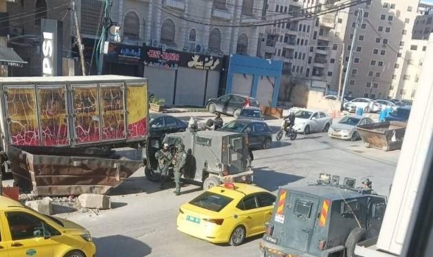 عملية عسكرية إسرائيلية واسعة شمال القدس تستهدف كفر عقب وقلنديا