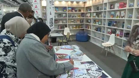 توافد الجمهور على معرض القاهرة الدولي للكتاب وسط أجواء ثقافية متنوعة