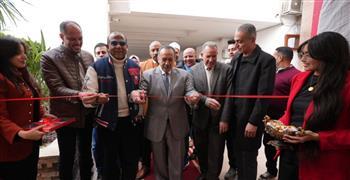 محافظ أسيوط يفتتح معرض مصانع دمياط للأثاث