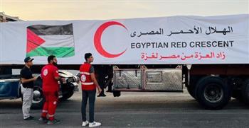 الهلال الأحمر يطلق قافلة "زاد العزة" بـ7,475 طن مساعدات للفلسطينيين