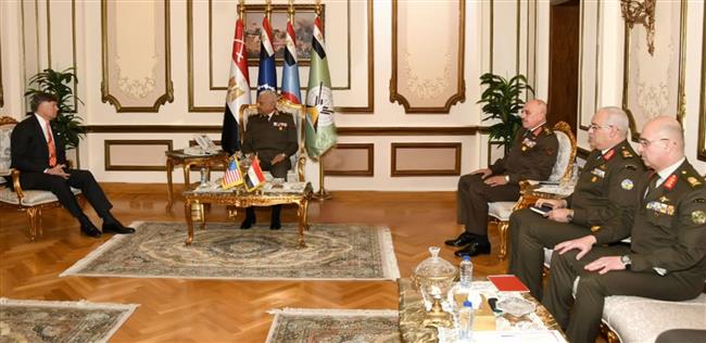 وزير الدفاع يلتقى نائب وزير الخارجية الأمريكى 