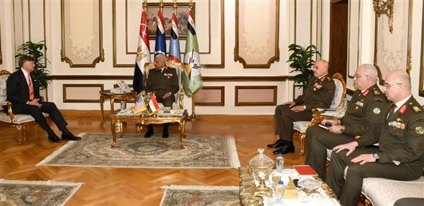وزير الدفاع يلتقى نائب وزير الخارجية الأمريكى