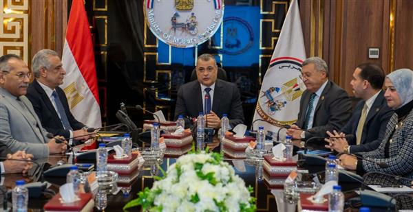 وزير الإنتاج الحربي يستقبل وفد لجنة الطاقة والبيئة بمجلس الشيوخ