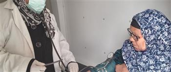   محافظ بني سويف: تقديم 405 خدمات طبية للمواطنين في قافلة طبية بمركز ناصر