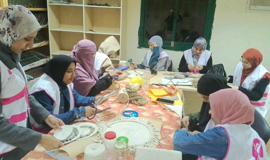 ختام فعاليات ورشة المشغولات اليدوية من خيط الكردون بالوادي الجديد