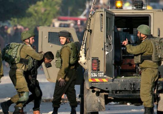 الاحتلال الإسرائيلي يعتقل مالايقل عن 37 فلسطينيا من الضفة