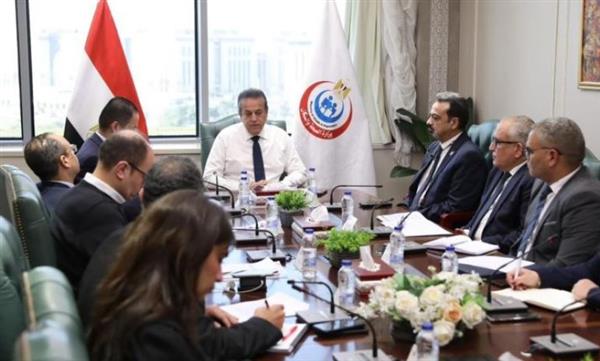 وزير الصحة يبحث حوكمة نفقة الدولة والتأمين الصحي لتسريع وصول الخدمات للمرضى