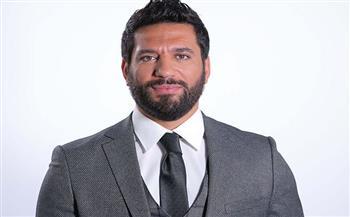 حسن الرداد ينشر أول صورة من تسجيل مسلسله الإذاعي الإسكندر الأصغر